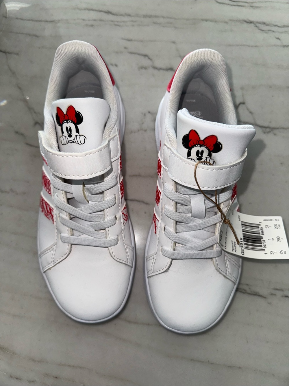 Adidas Kids Disney White sneakers with Minnie Accents - size 1.5
